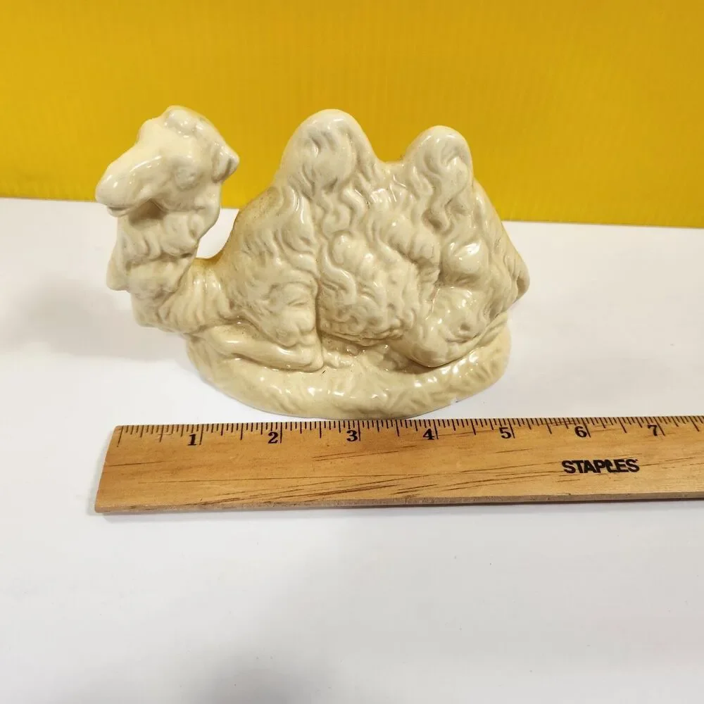 Atlantic Mold Camel Laying Nativity Figure Cream Beige Glaze Ceramic 4